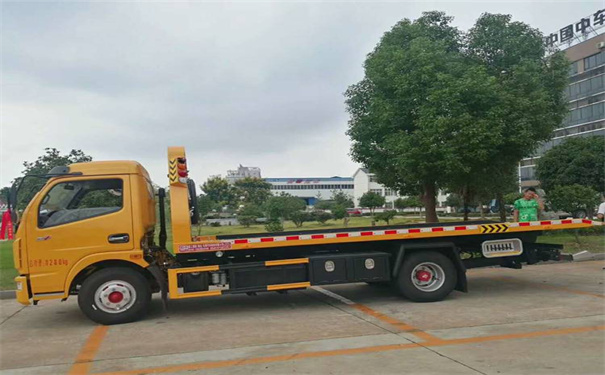 宁波定远24小时拖车救援电话号码，定远道路救援公司怎么收费的
